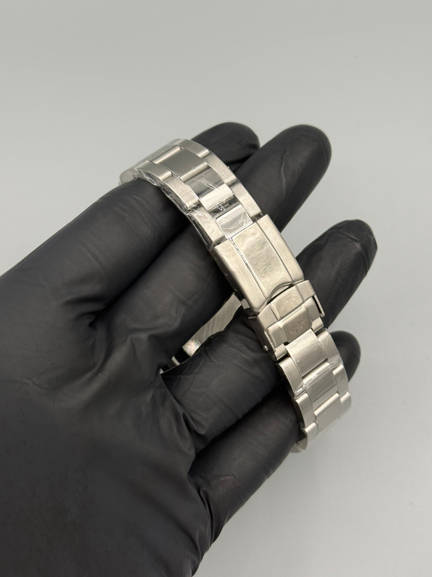 Rolex Oysters Perpetual Date Just  With Master Lock