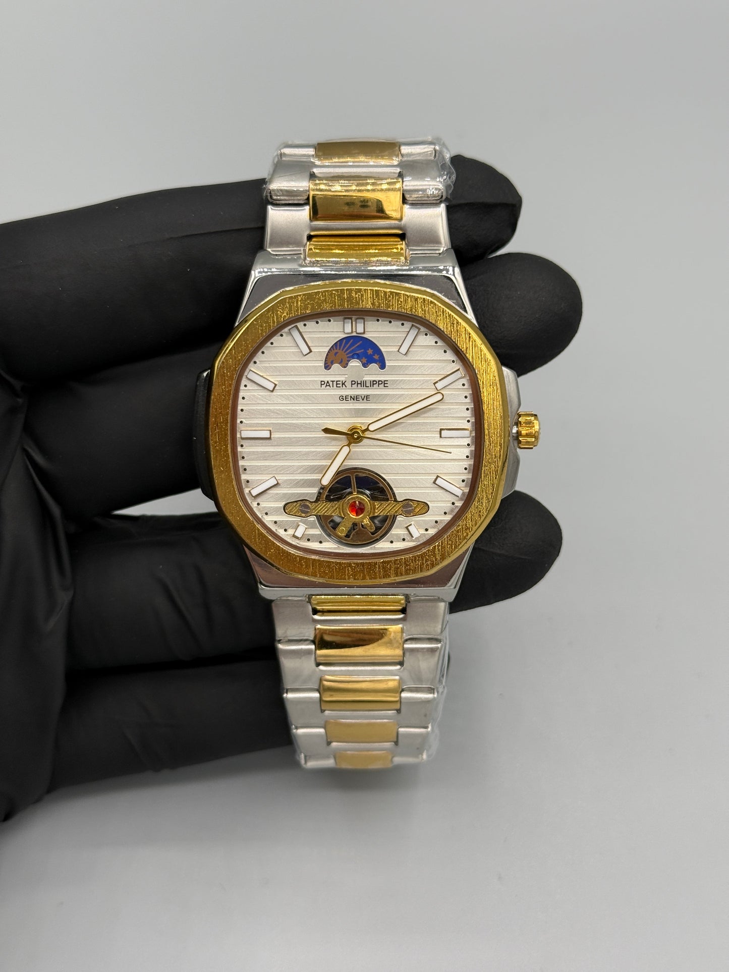 Patek Philippe Geneve Semi Auto